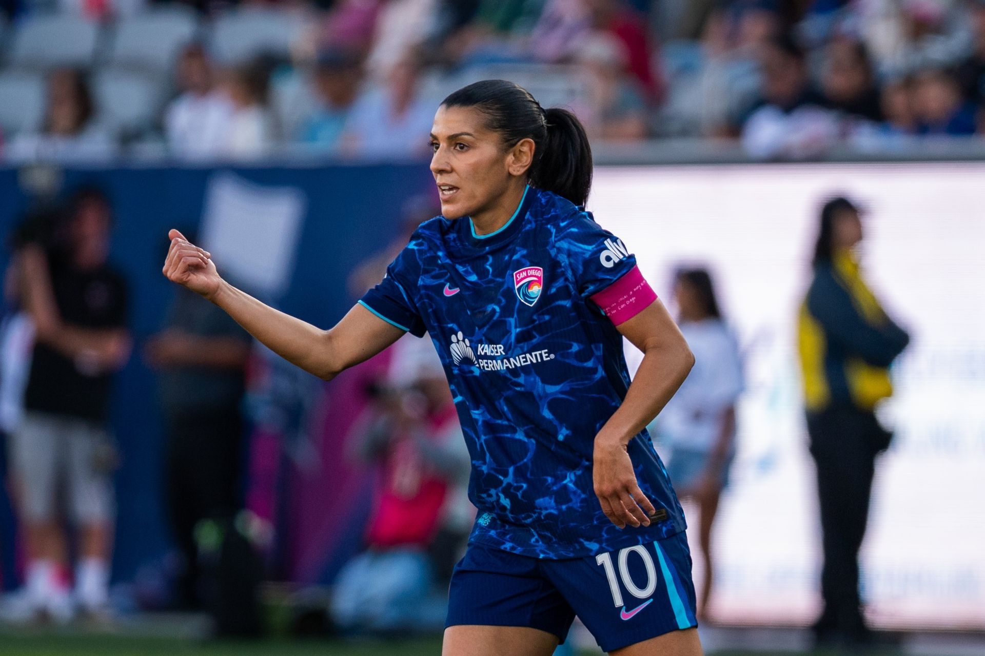 Kenza Dali directs San Diego Wave against Boston Legacy