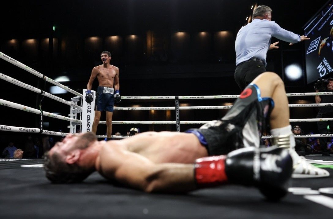 Hadribeaj down after Fundora's Round 12 knockout