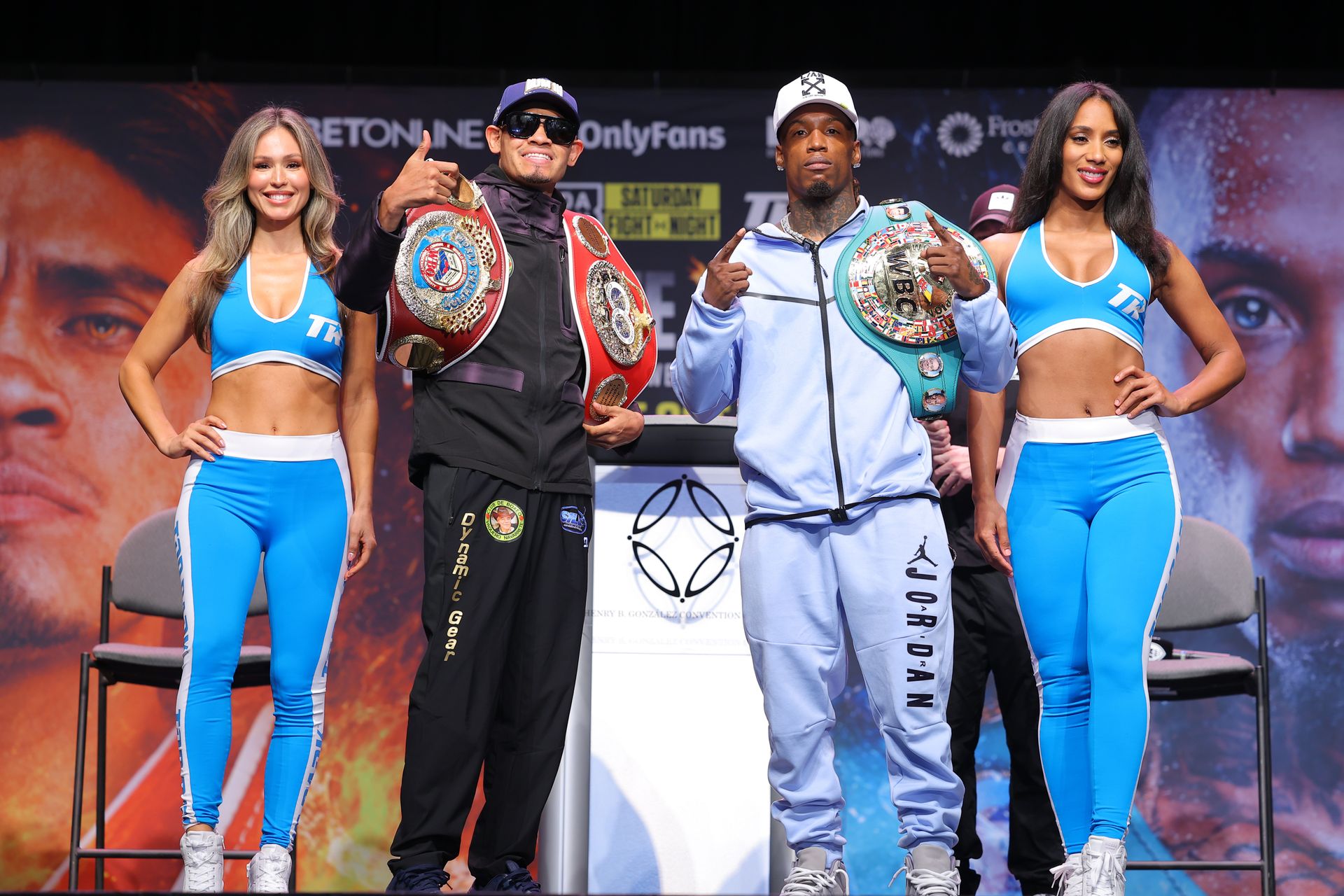 Navarrete and Foster Face Off Before Three-Belt Unification